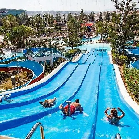 Luxury With Cinemaroom 600 Mtr From The Apartment *