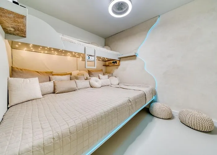 Apartment Luxury With Cinemaroom 600 Mtr From The *