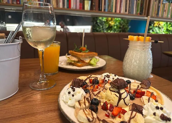 Luxury With Cinemaroom 600 Mtr From The Apartment Fuengirola