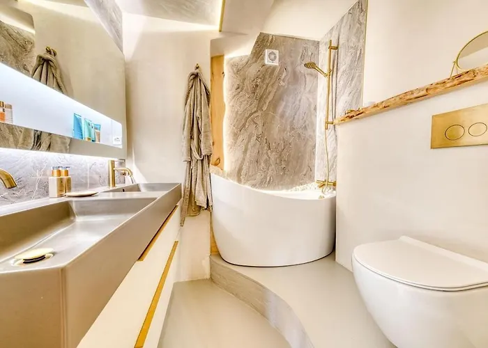 Luxury With Cinemaroom 600 Mtr From The Appartement Fuengirola