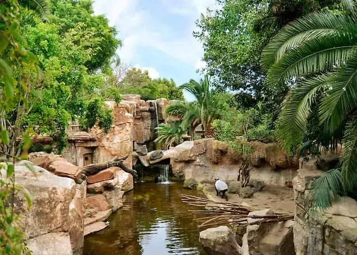 Luxury With Cinemaroom 600 Mtr From The Appartement *